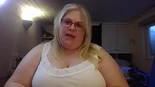 Sweetdalilaa – webcam model profile photo Image 4
