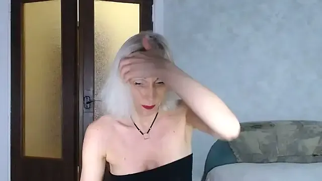 AmandaBlush – webcam model profile photo Image 15