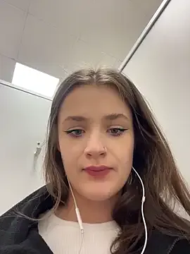 ErikaHart webcam show Image 17