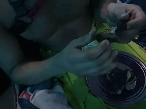 Emilia0606 – webcam model profile photo Image 2