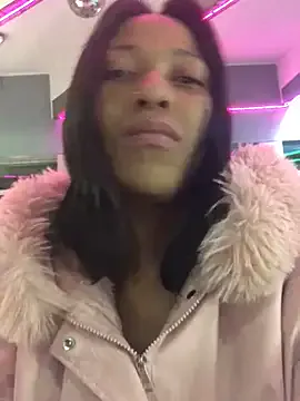 Dahiana_Ross – webcam model profile photo Image 5
