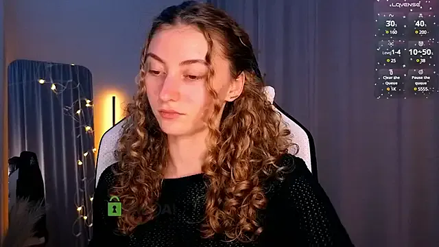 UrielRay – webcam model profile photo Image 6