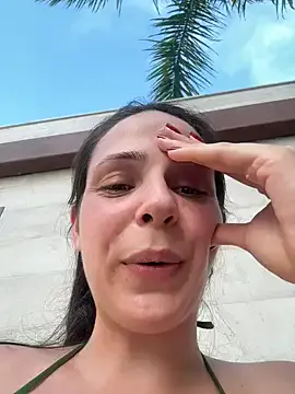 sexmittennjoytoy – webcam model profile photo Image 17