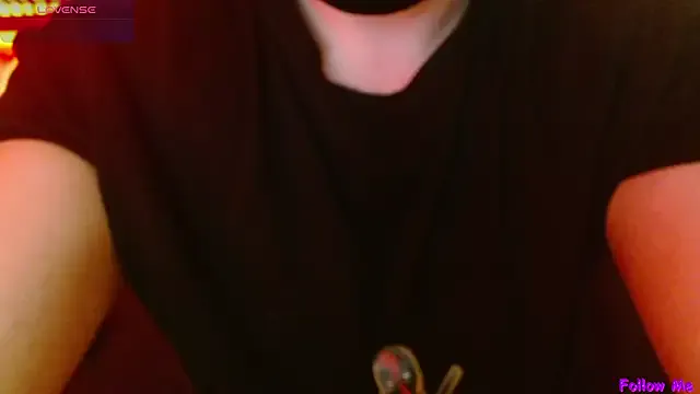 Zeefy – webcam model profile photo Image 5