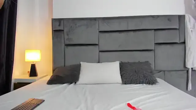 NikitaRaeBlack – webcam model profile photo Image 2