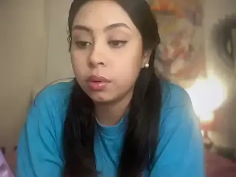 ElianJulian – webcam model profile photo Image 2