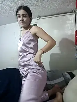 arieel__722 – webcam model profile photo Image 6