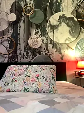 LiaRussel – webcam model profile photo Image 8