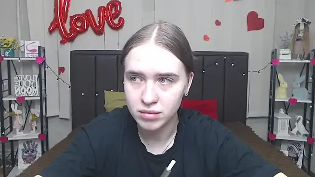 Alina_Vibe_Me – webcam model profile photo Image 6