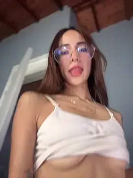 lauravasquez Image 7