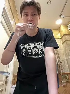 leeto5's Thumb Image