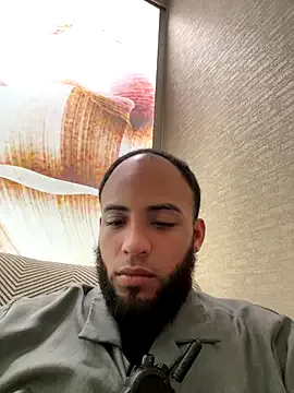 MirandaConnors – webcam model profile photo Image 4