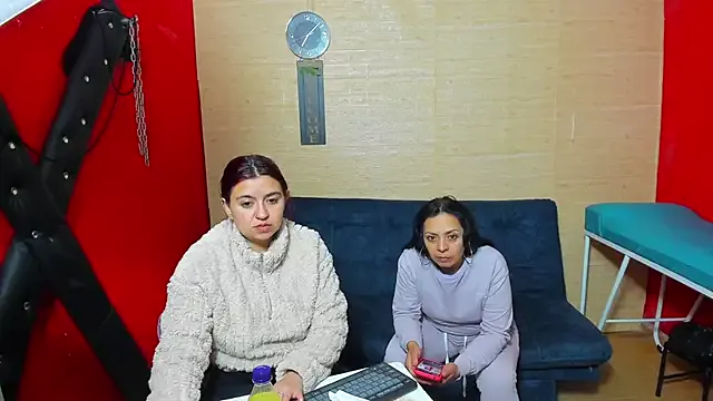 lesbiancuple Image 14