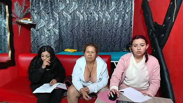 lesbiancuple Image 2