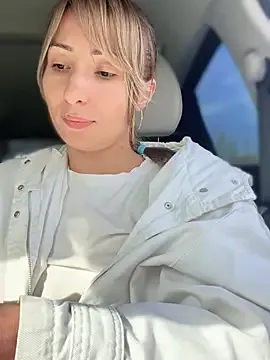 LetsFunKARINA Image 2