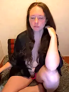 LiaRussel – webcam model profile photo Image 2