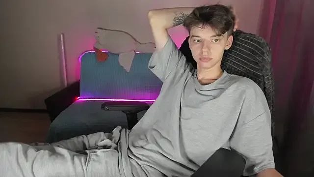 JoiDivision – webcam model profile photo Image 18