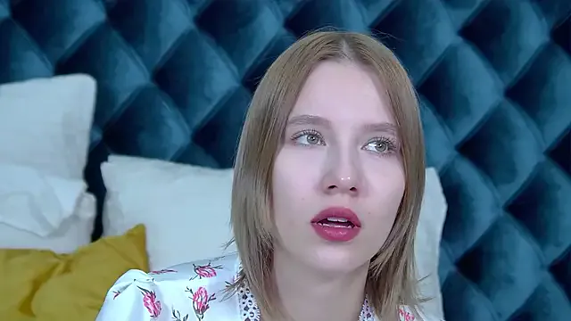 Clinic_Sexy – webcam model profile photo Image 11