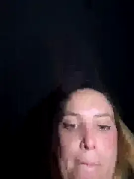 BrattyMiku – webcam model profile photo Image 16