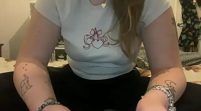 VitoriaGreco – webcam model profile photo Image 3