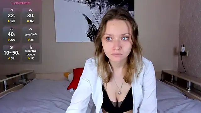 LuccyMilky – webcam model profile photo Image 2