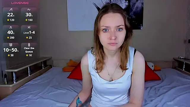 LuccyMilky – webcam model profile photo Image 6