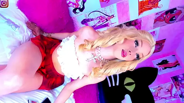 XXXLunaBella – webcam model profile photo Image 2