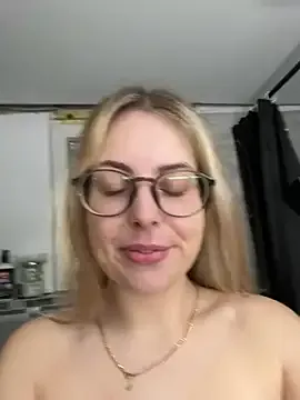 Livewithlucy Image 2