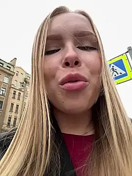 Liza_risky Image 4