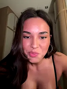 SkyValentineRivers33 – webcam model profile photo Image 17