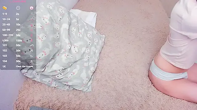 CarolineeFoster – webcam model profile photo Image 18