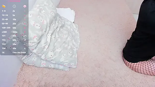 CarolineeFoster – webcam model profile photo Image 9