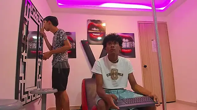 JadeHillss – webcam model profile photo Image 7