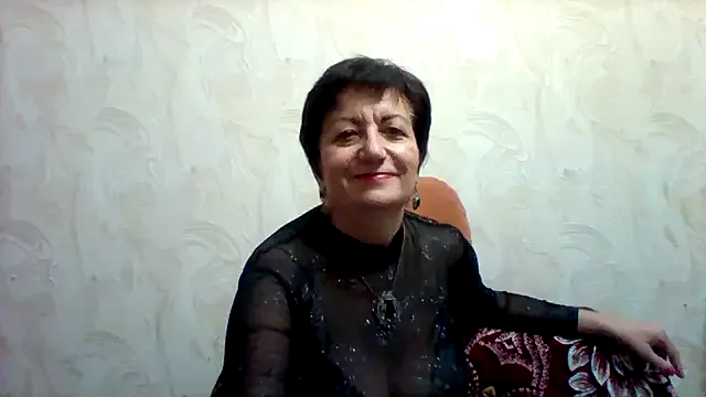 Lota5821 – webcam model profile photo