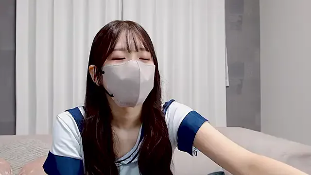 xiao-Lin – webcam model profile photo Image 9