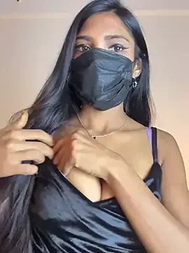 ReginaVelvet – webcam model profile photo Image 5