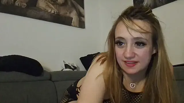 FayeFlame – webcam model profile photo Image 3