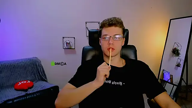 JadeHillss – webcam model profile photo Image 11