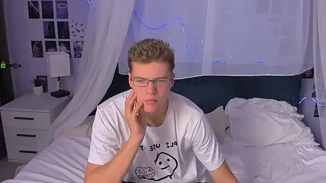 JadeHillss – webcam model profile photo Image 8