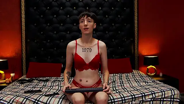 InesFeliz – webcam model profile photo Image 6