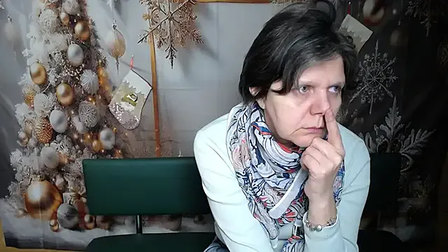 UrielRay – webcam model profile photo Image 11