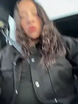 SultryLola – webcam model profile photo Image 4