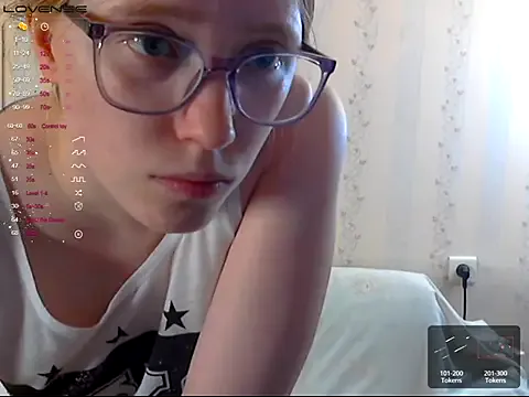 LiaObrien19 – webcam model profile photo Image 15