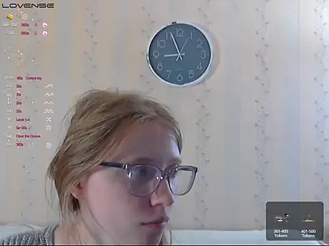 LiaObrien19 – webcam model profile photo Image 18