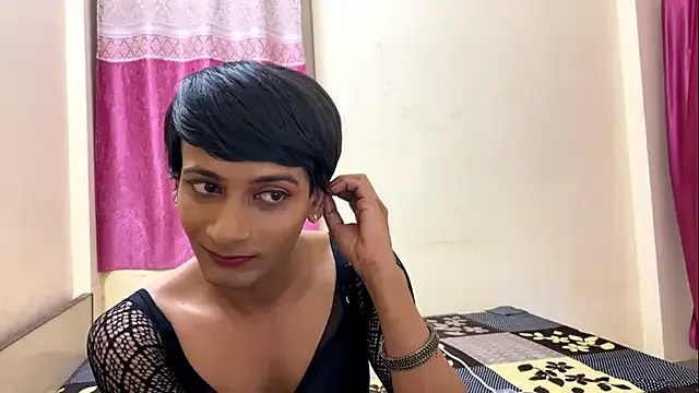 LuvLayla – webcam model profile photo