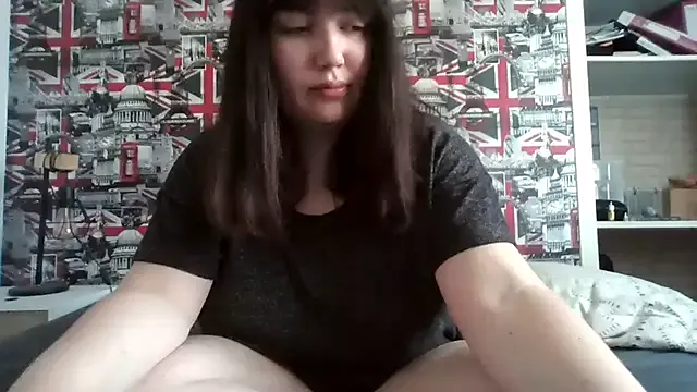 BustyRea – webcam model profile photo Image 10