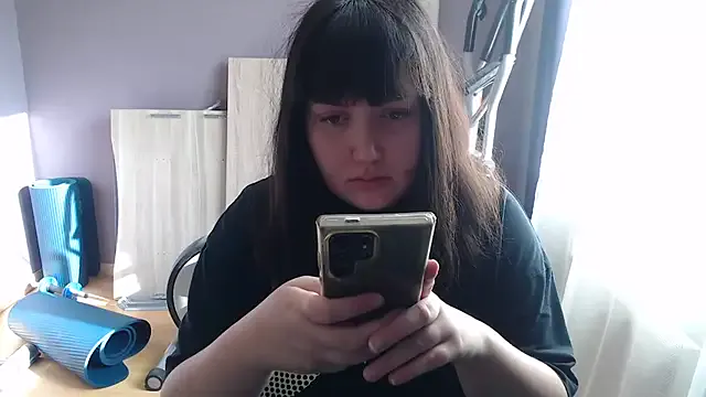 BustyRea – webcam model profile photo Image 14