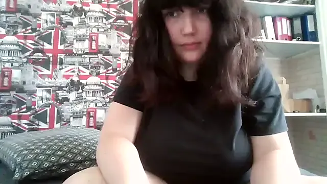 BustyRea – webcam model profile photo Image 7