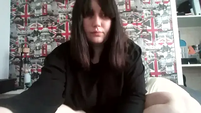 BustyRea – webcam model profile photo Image 8