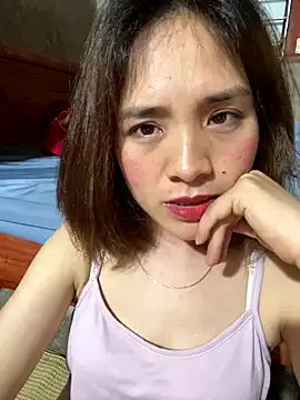 Lyzizi_lovely09 – webcam model profile photo